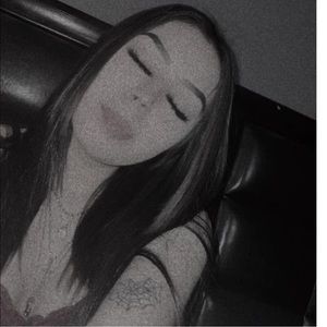 Meet your Posher, Abigail